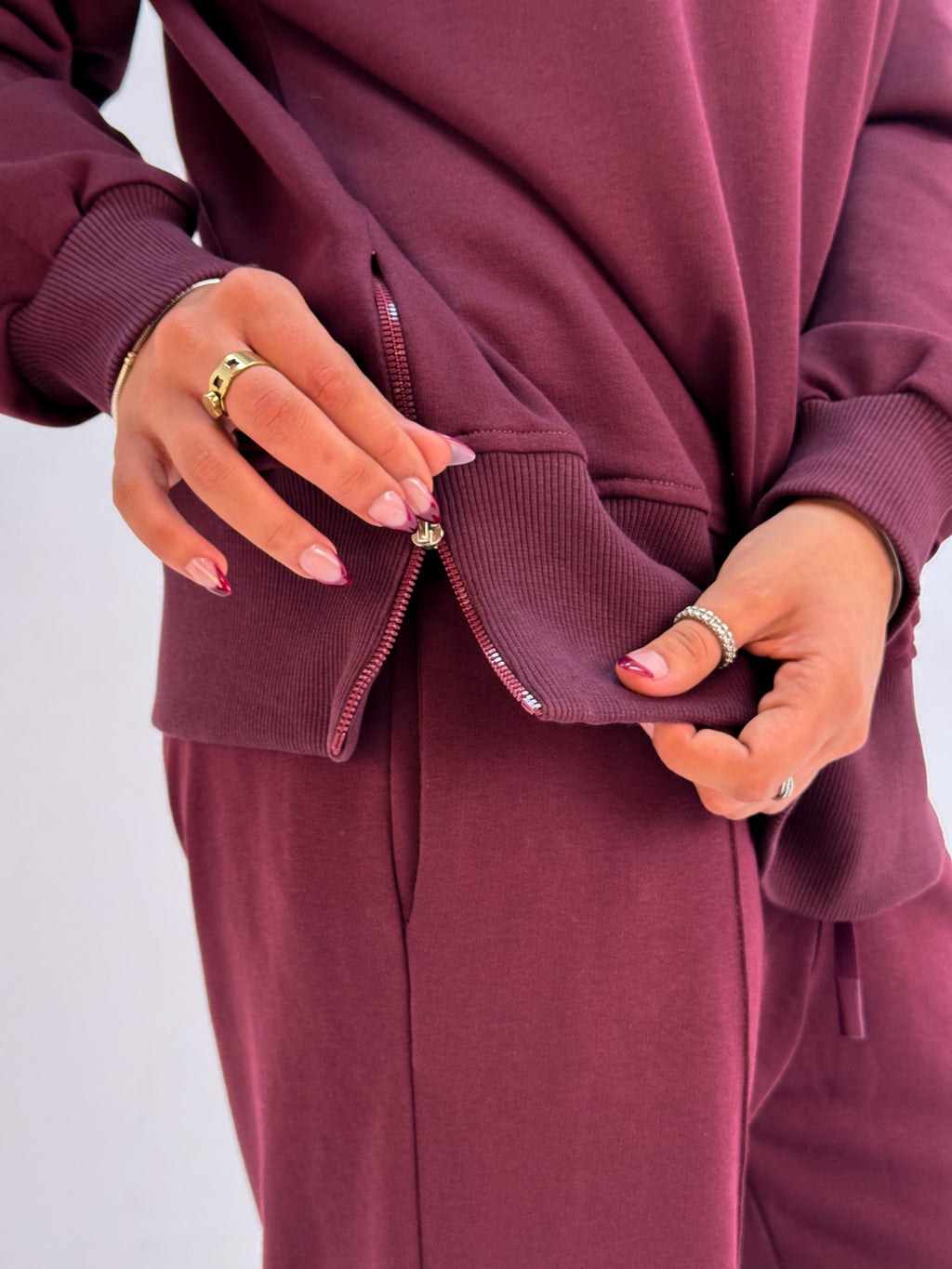 Tender Strength – Lounge Set