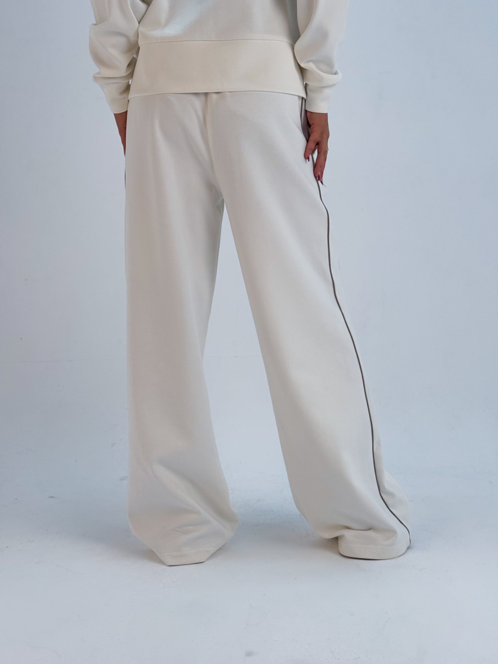 Pure Ease White - Lounge Set