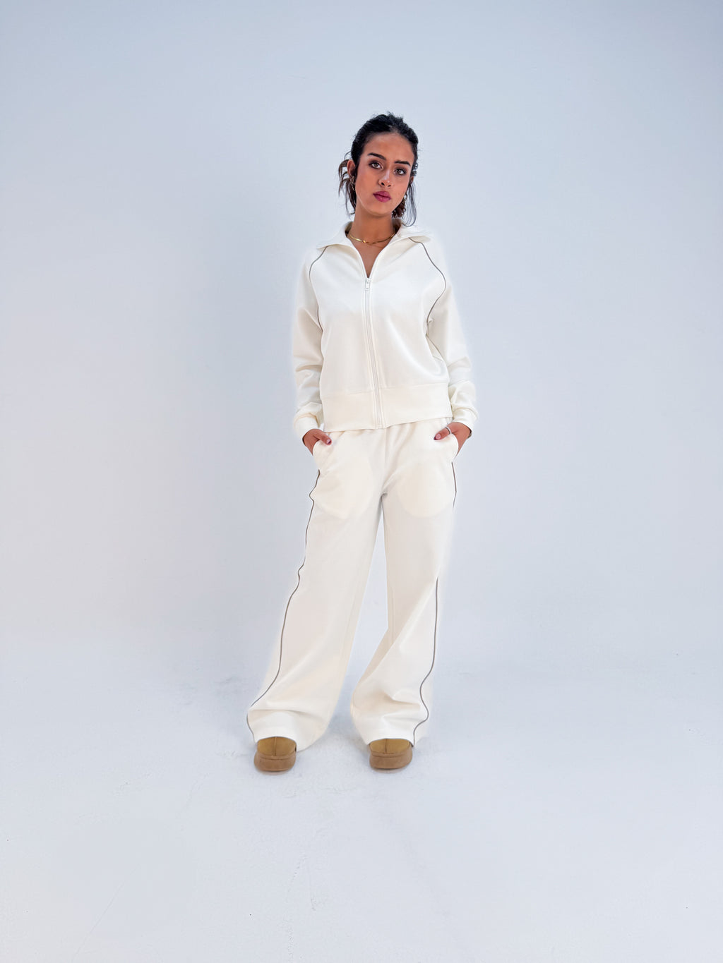 Pure Ease White - Lounge Set