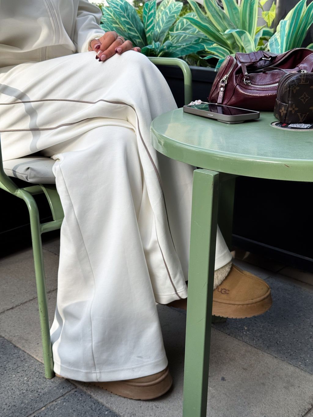 Pure Ease White - Lounge Set