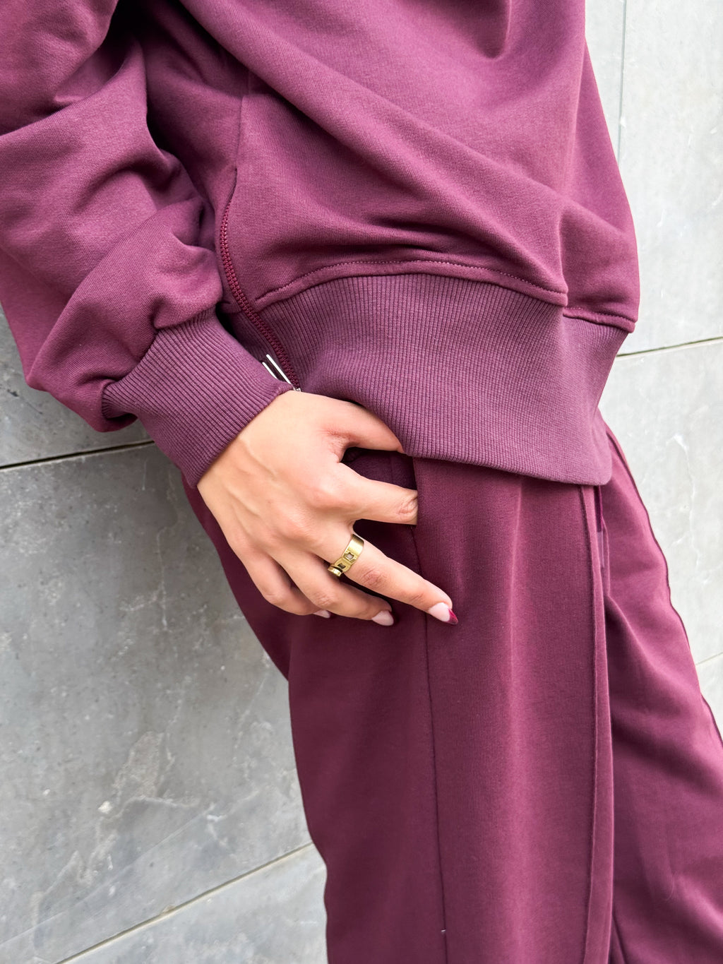 Tender Strength – Lounge Set